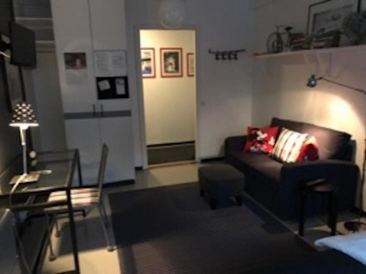 Tapulitalo Guesthouse 图尔库 外观 照片